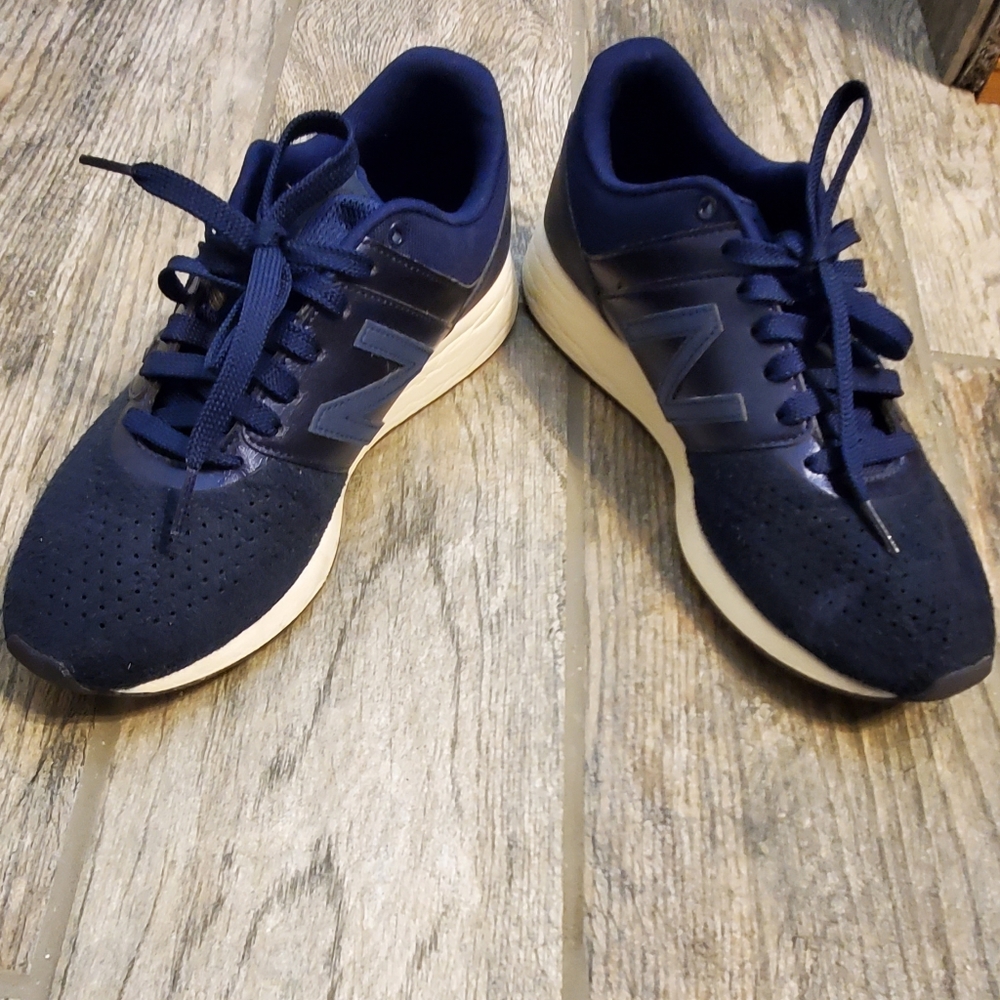 New Balance Sneaker